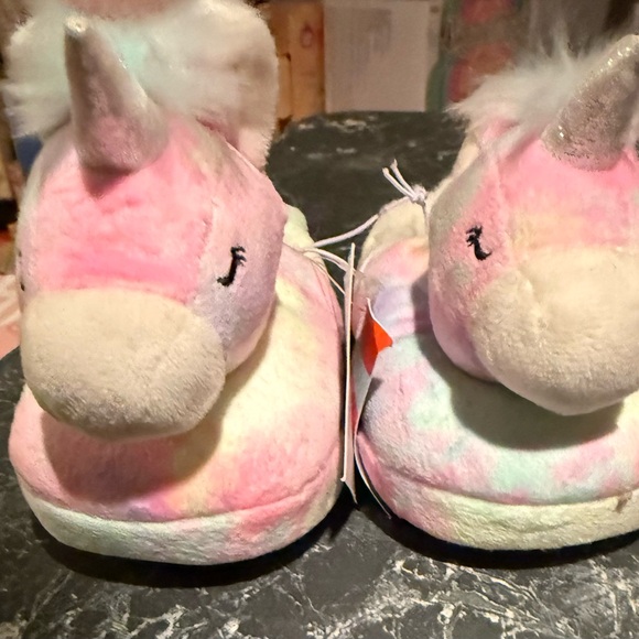 Cat and Jack Girls Multicolored Plush Magic Unicorn Slippers - Picture 4 of 8